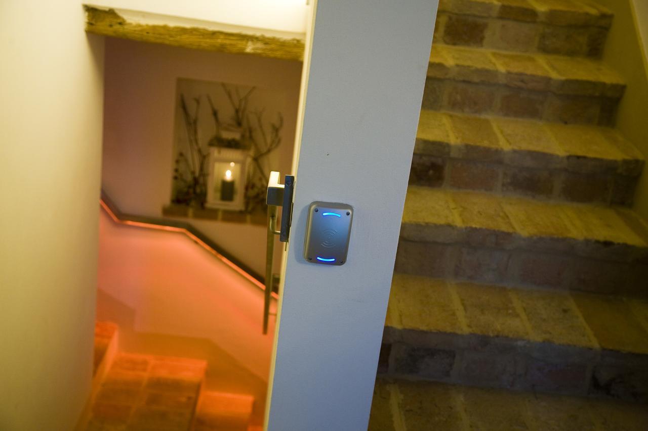 Tabano Ristorante-Casolare Bed & Breakfast เยซี ภายนอก รูปภาพ